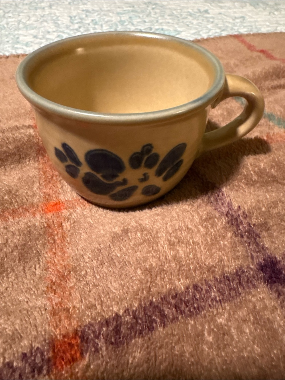 Pfaltzgraff Folk Art Coffee Mug Blue Beige Height 2.75" Diameter Top 3.75